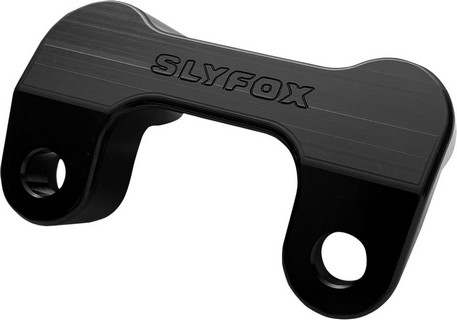 Slyfox Black Riser Relocation Bracket Bracket Riser Reloc Blk i gruppen Reservdelar & Tillbehr / Styren & Tillbehr / Risers & Tillbehr / Risers hos Blixt&Dunder AB (06021154)