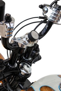 Klock Werks Device Mount Iomounts? Center Raiser Harley Chrome Io - i gruppen Klder & Utrustning / Montering Elektronik hos Blixt&Dunder AB (06360053)