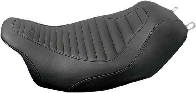 Mustang Seat Tripper? Solo Tuck N' Roll Stitch Seat Trp Solo T&R 08-19 i gruppen Reservdelar & Tillbehr / Ram och chassidelar / Sadlar / Sadlar Touring hos Blixt&Dunder AB (08010766)