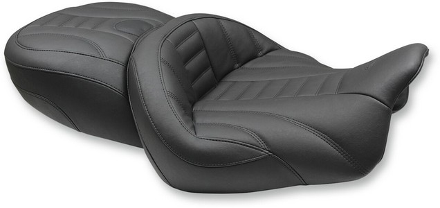 Mustang Seat One-Piece Super Touring 2-Up Stitched Detailing With Driv i gruppen Reservdelar & Tillbehr / Ram och chassidelar / Sadlar / Sadlar Touring hos Blixt&Dunder AB (08011055)