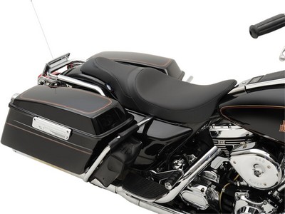 Drag Specialties Seat Caballero Smooth Black Seat Cablero Smth Fl97-07 i gruppen Reservdelar & Tillbehr / Ram och chassidelar / Sadlar / Sadlar Touring hos Blixt&Dunder AB (08011132)