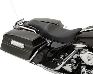 Drag Specialties Seat Caballero Diamond Stitched Black Seat Cablero Di i gruppen Reservdelar & Tillbehr / Ram och chassidelar / Sadlar / Sadlar Touring hos Blixt&Dunder AB (08011133)