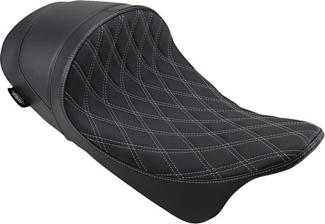 Drag Specialties Seats  Seat Low Solo - Forward - Diam i gruppen  hos Blixt&Dunder AB (08011253)
