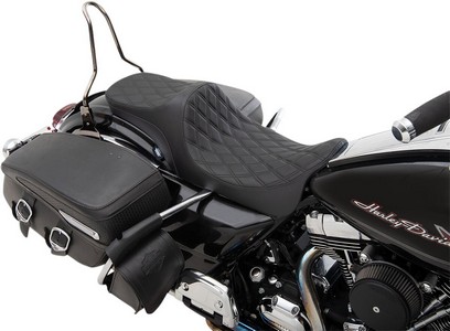 Drag Specialties Seat Pred Iii 2Up Ddiablk Seat Pred Iii 2Up Ddiablk i gruppen  hos Blixt&Dunder AB (08011304)