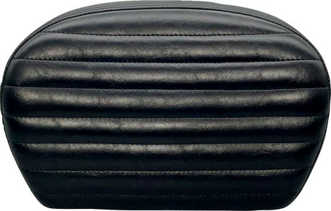 Le Pera Pillion Pleated Shiny Pad Sbar Pleated Shiny i gruppen Reservdelar & Tillbehr / Ram och chassidelar / Sissybars / Tillbehr sissy hos Blixt&Dunder AB (08011450)