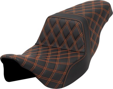 Saddlemen Step-Up Seat - Lattice Stitch - Orange Stitch Seat Step Up L i gruppen Reservdelar & Tillbehr / Ram och chassidelar / Sadlar / Sadlar Touring hos Blixt&Dunder AB (08011585)