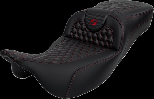 Saddlemen Roadsofa? Seat - Honeycomb - Red Stitch - Without Backrest i gruppen Reservdelar & Tillbehr / Ram och chassidelar / Sadlar / Sadlar Touring hos Blixt&Dunder AB (08011647)