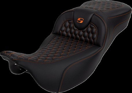 Saddlemen Roadsofa? Seat - Honeycomb - Orange Stitch - Without Backr i gruppen Reservdelar & Tillbehr / Ram och chassidelar / Sadlar / Sadlar Touring hos Blixt&Dunder AB (08011649)