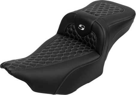Saddlemen Roadsofa? Seat - With Backrest - Silver Stitch - Extended i gruppen Reservdelar & Tillbehr / Ram och chassidelar / Sadlar / Sadlar Touring hos Blixt&Dunder AB (08011767)