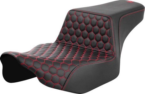 Saddlemen Step-Up Seat - Extendeded Reach - Front Honeycomb - Red Stit i gruppen Reservdelar & Tillbehr / Ram och chassidelar / Sadlar / Sadlar Touring hos Blixt&Dunder AB (08011835)