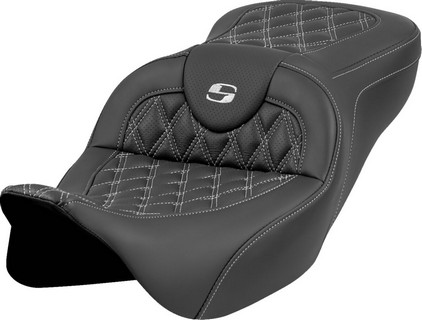 Saddlemen Roadsofa? Seat - Lattice Stitch - Silver Stitch - W/O Back i gruppen Reservdelar & Tillbehr / Ram och chassidelar / Sadlar / Sadlar Touring hos Blixt&Dunder AB (08011987)