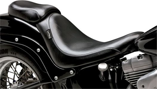 Le Pera Pillion Pad Silhouette Smooth Black Seat Pillion Silh 06-10 i gruppen Reservdelar & Tillbehr / Ram och chassidelar / Sadlar / Sadlar Softail hos Blixt&Dunder AB (08020564)