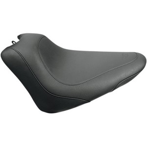 Mustang Seat Wide Tripper? Solo Vintage Smooth Black Seat Wdtrpr Solo i gruppen Reservdelar & Tillbehr / Ram och chassidelar / Sadlar / Sadlar Softail hos Blixt&Dunder AB (08020767)