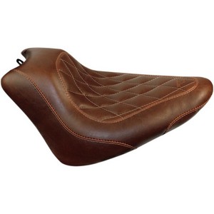 Mustang Seat Wide Tripper? Solo Diamond Stitched Brown Seat Wdtrpr Sol i gruppen Reservdelar & Tillbehr / Ram och chassidelar / Sadlar / Sadlar Softail hos Blixt&Dunder AB (08020773)