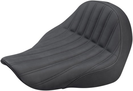 Saddlemen Seat Renegade Knuckle Solo Black Seat Renegade Flsb/Fxlr 18- i gruppen Reservdelar & Tillbehr / Ram och chassidelar / Sadlar / Saddlemen hos Blixt&Dunder AB (08021046)
