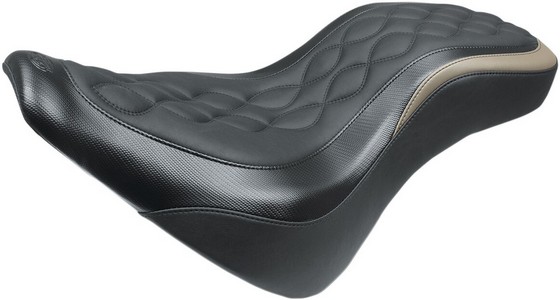 Mustang Seat 2-Up Daytripper Black Seat Daytripper Fxbr 18 i gruppen Reservdelar & Tillbehr / Ram och chassidelar / Sadlar / Sadlar Softail hos Blixt&Dunder AB (08021089)