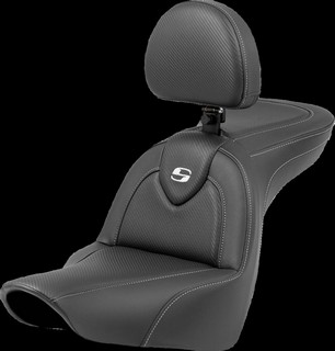 Saddlemen Seat Roadsofa Cf With Backrest Seat Roadsofa Flsb/Fxlr 18-Up i gruppen Reservdelar & Tillbehr / Ram och chassidelar / Sadlar / Sadlar Softail hos Blixt&Dunder AB (08021568)