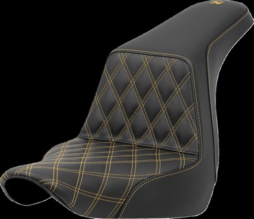 Saddlemen Seat Step Up Ls Driver Gold Stitch Seat Step Up Flsb/Fxlr 18 i gruppen Reservdelar & Tillbehr / Ram och chassidelar / Sadlar / Sadlar Softail hos Blixt&Dunder AB (08021572)