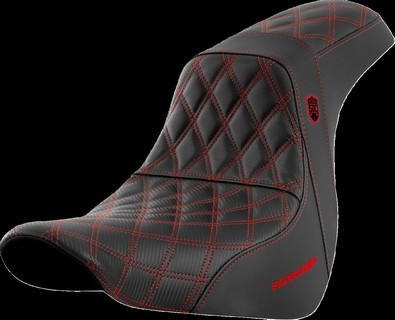 Saddlemen Seat Sdc Perf Gripper Red Stitch Seat Pro Serie Sdc Flsb/Fxl i gruppen Reservdelar & Tillbehr / Ram och chassidelar / Sadlar / Sadlar Softail hos Blixt&Dunder AB (08021595)