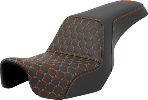 Saddlemen Seat Step Up Hc Orange Stitch Seat Step Up Hc Orange Stitch i gruppen Reservdelar & Tillbehr / Ram och chassidelar / Sadlar / Sadlar Dyna (FXD) hos Blixt&Dunder AB (08030719)