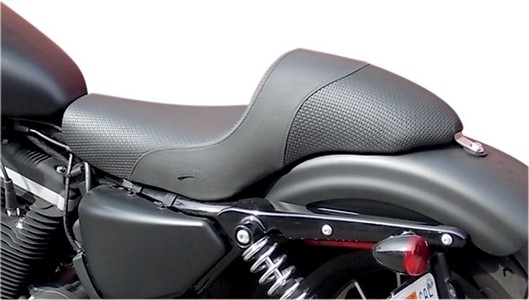 Saddlemen Seat Americano Smooth Harley Davidson Seat Americano Smth Xl i gruppen Reservdelar & Tillbehr / Ram och chassidelar / Sadlar / Sadlar Sportster hos Blixt&Dunder AB (08040454)