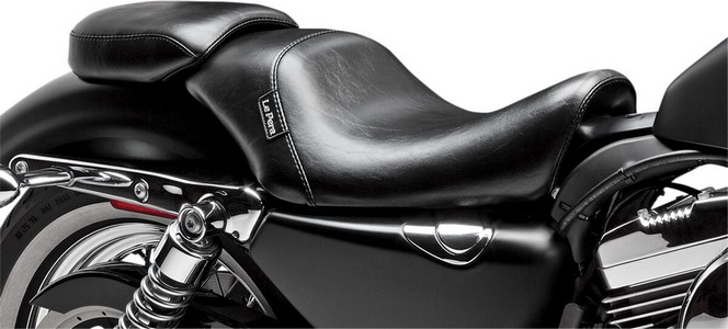 Le Pera Pillion Pad Bare Bones Rear Black Pillion Bbnes 4.5 07-09Xl i gruppen Reservdelar & Tillbehr / Ram och chassidelar / Sadlar / Sadlar Sportster hos Blixt&Dunder AB (08040515)