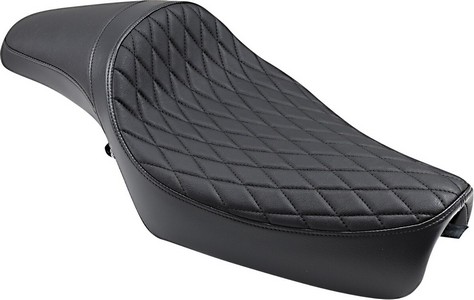 Drag Specialties Seat Predator Extended Reach Diamond Black Seat Pred i gruppen Reservdelar & Tillbehr / Ram och chassidelar / Sadlar / Sadlar Sportster hos Blixt&Dunder AB (08040611)