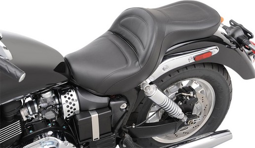 Saddlemen 2-Up Seat Explorer? Front|Rear Saddlegel? Black Seat Explore i gruppen Reservdelar & Tillbehr / Ram och chassidelar / Sadlar / Saddlemen hos Blixt&Dunder AB (08101515)