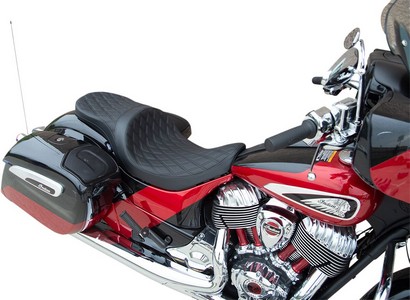 Drag Specialties Seat Lw Tr Ddiam Blk Vynl Seat Lw Tr Ddiam Blk Vynl i gruppen  hos Blixt&Dunder AB (08102258)