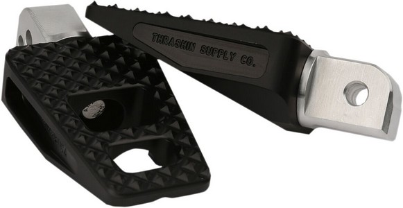 Thrashin Supply Footpegs Passenger P-54 Black Footpegs Rr 18-23 St Blk i gruppen Reservdelar & Tillbehr / Ram och chassidelar / Fotreglage / Fotpinnar hos Blixt&Dunder AB (16201761)