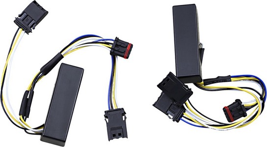 Custom Dynamics Adaptor Micro Dual Ambwht Adaptor Micro Dual Ambwht i gruppen Reservdelar & Tillbehr / Eldelar / Styrboxar och reglering hos Blixt&Dunder AB (20500436)