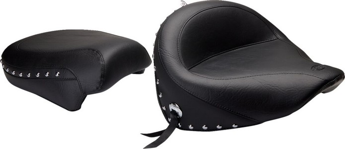 Mustang Seat Two-Piece 2-Up Studded With Conchos W-Stud Seat 00-02Xv11 i gruppen  hos Blixt&Dunder AB (DS900752)