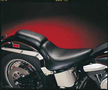 Le Pera Pillion Pad Silhouette Smooth Smth Pillion Pad 84-99 St i gruppen Reservdelar & Tillbehr / Ram och chassidelar / Sadlar / Sadlar Softail hos Blixt&Dunder AB (DS905941)