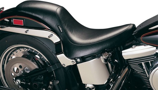 Le Pera Seat Silhouette Front Smooth Black Siloet F-Lgth Seat00-05St i gruppen Reservdelar & Tillbehr / Ram och chassidelar / Sadlar / Sadlar Softail hos Blixt&Dunder AB (DS905971)