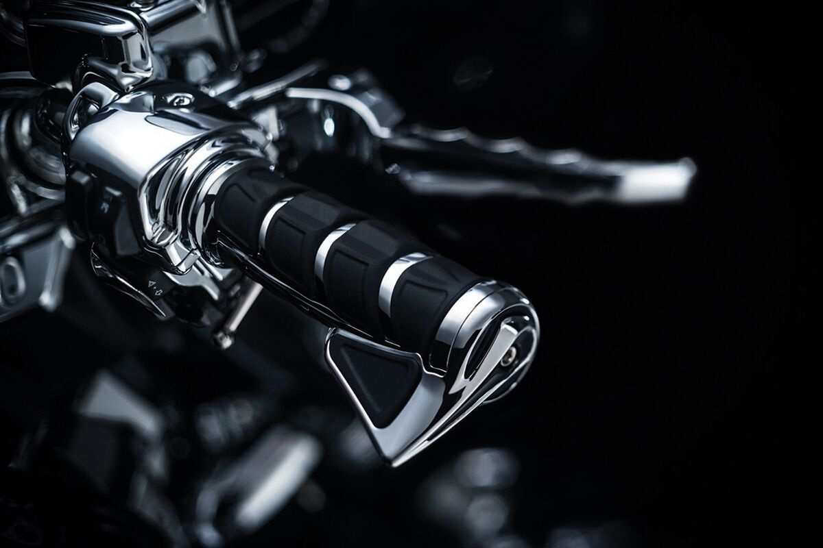 Kuryakyn Grips Kinetic For Electronic Throttle Chrome Grips Kinetic -
