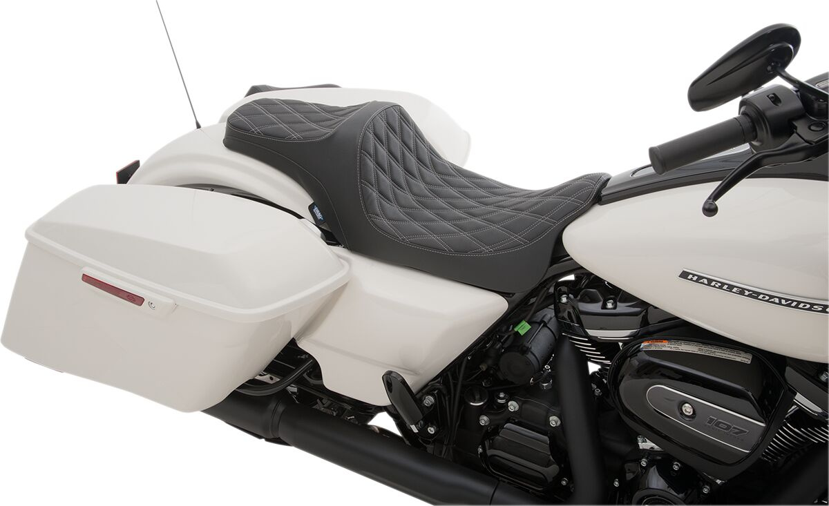 Drag Specialties Seats Seat Predator Iii Double Diamond Black/Silver S