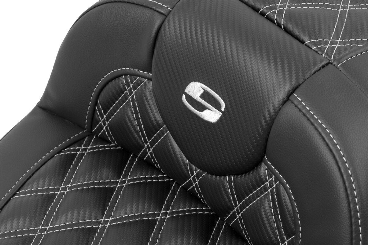 Saddlemen Roadsofa�?� Seat - With Backrest - Carbon Fiber - Silver Sti