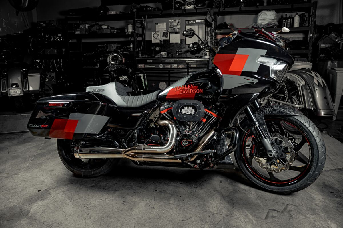 Slyfox Highnoon Seat - Vinyl - Black Logo - Touring Cvo Seat Highnoon