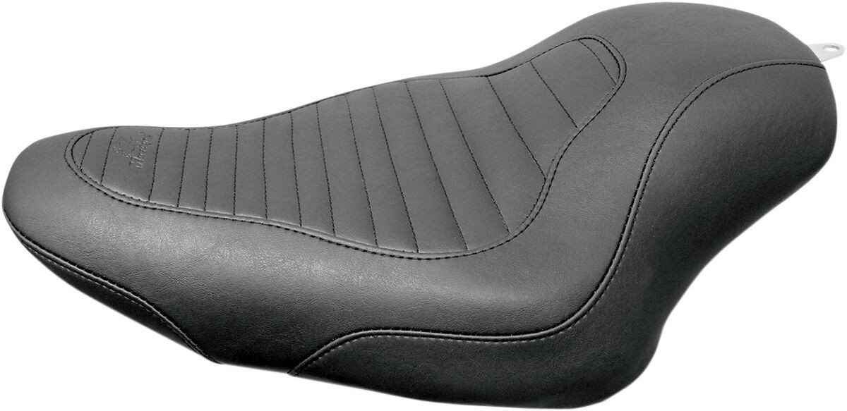 Mustang Seat Tripper�?� Ssolo Tuck N' Roll Stitch Seat Tripper Solo -