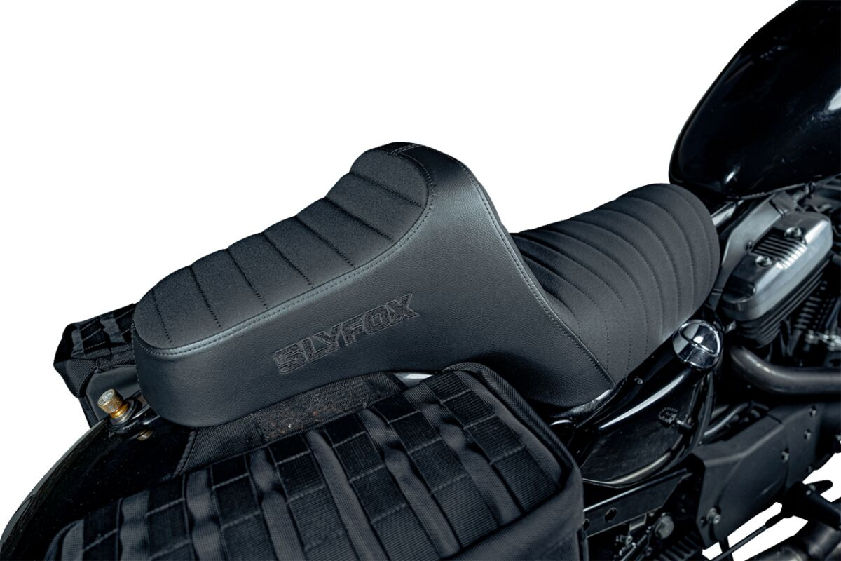 Slyfox Highnoon Seat - Vinyl - Classic Stitch - Black Logo - Xl Seathi