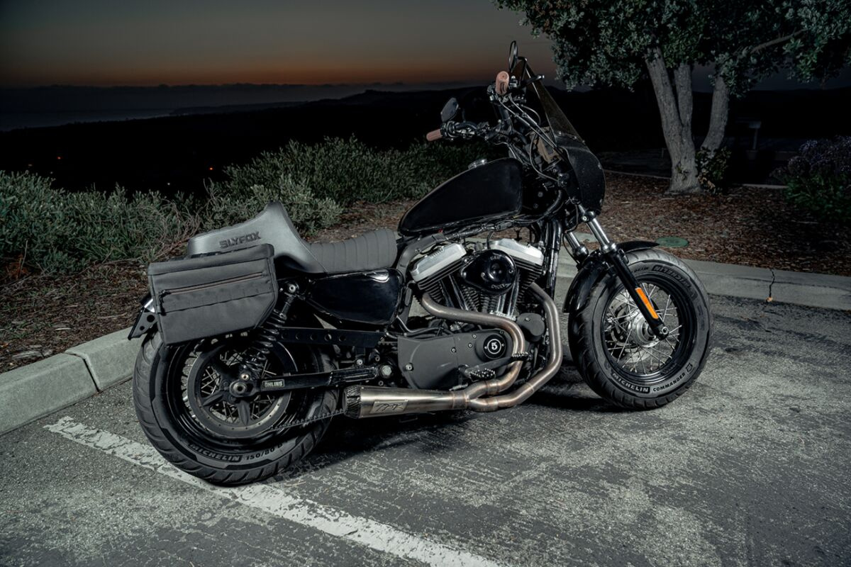 Slyfox Highnoon Seat - Vinyl - Classic Stitch - Black Logo - Xl Seathi