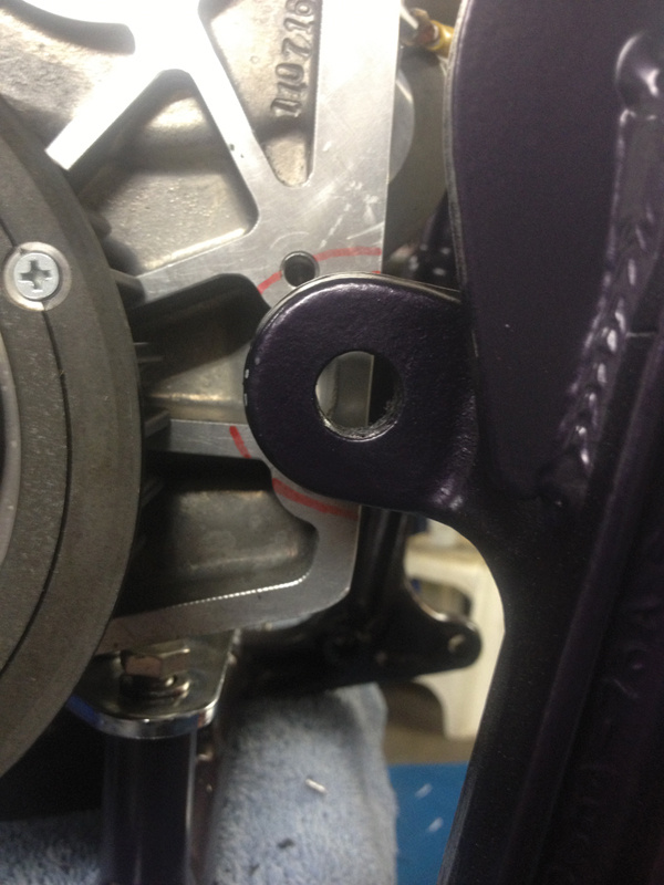 F�stplatta till 5-v�xlad l�da i stel ram B/T 36-57, kromad