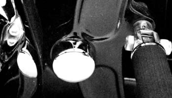 Swing arm pivot bolt covers Softail T/C 00-07, except FSTF/FXSTD