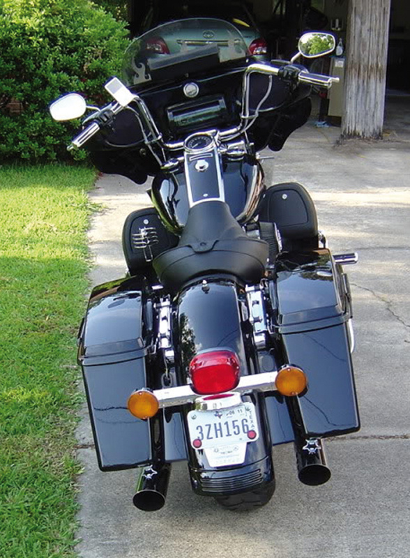 Sk�rmpanel Touring model 93-08 (ej FLHX) mellan sk�rm/packv�skor,svart