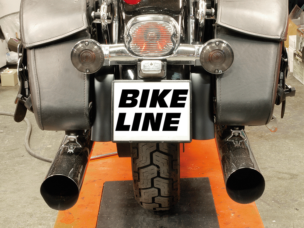 Sk�rmpanel FLHT & FLHR 09-upp (ej FLHX) mellan sk�rm/packv�skor,svart