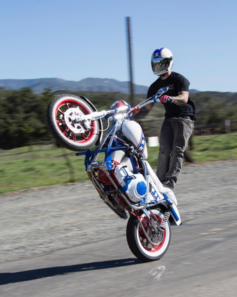 Bung King Highway Peg Crash Bar Dyna and FXR (Speed merchant skid)