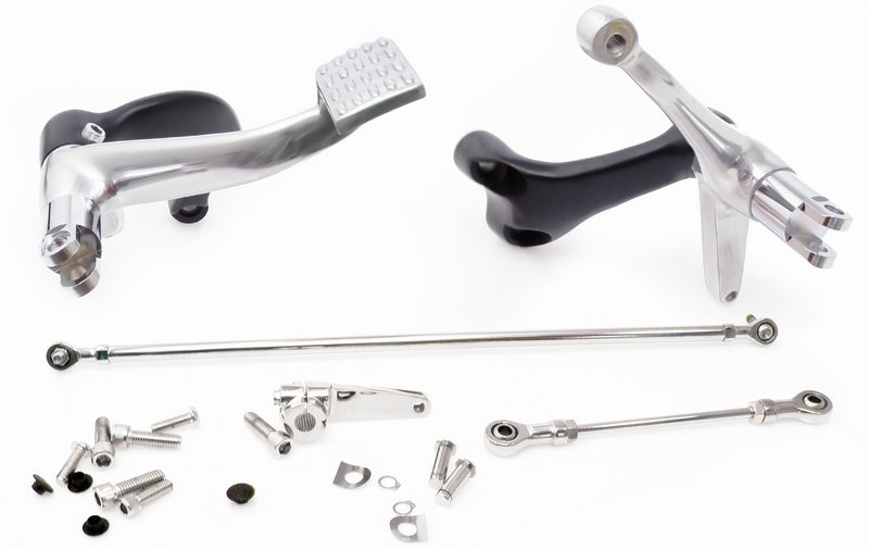 Forward control kit XL 04-up, polished without pegs