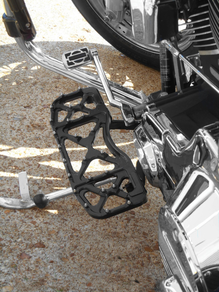 Mid-Usa Black MX Floorboard