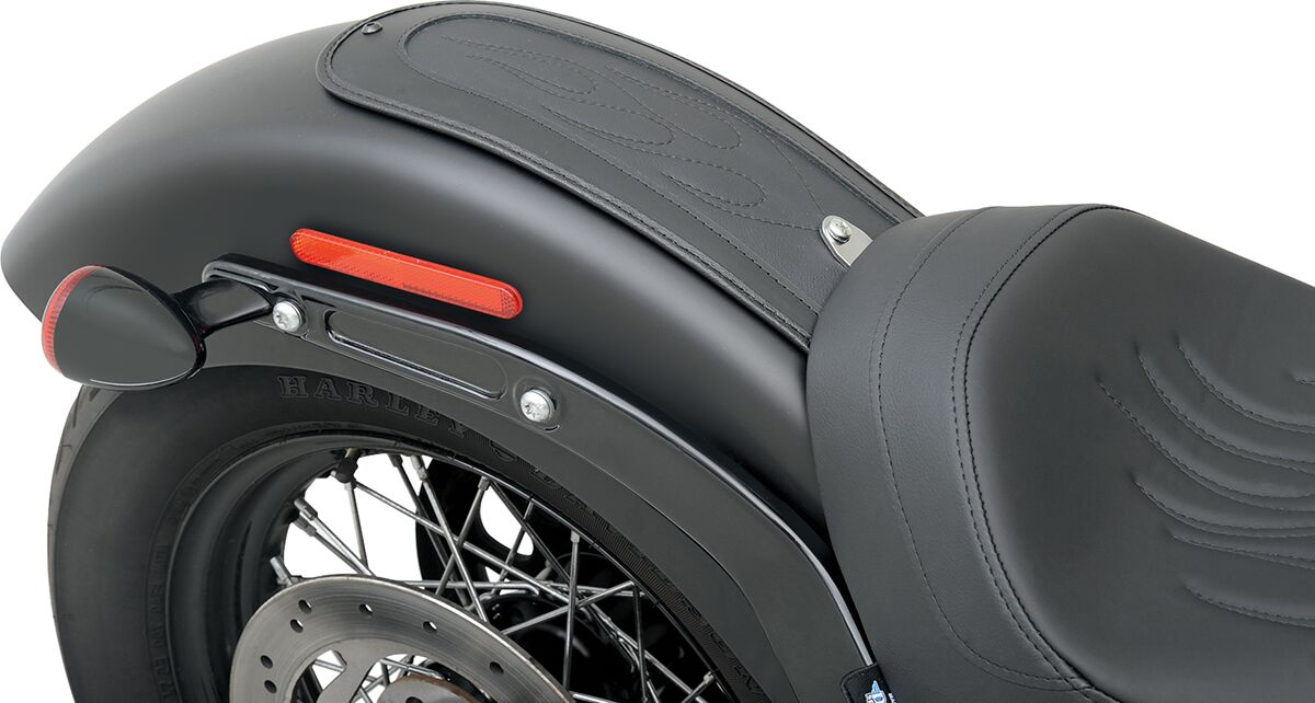 Drag Specialties Seats  Skin Fndr Flame 18-19 St