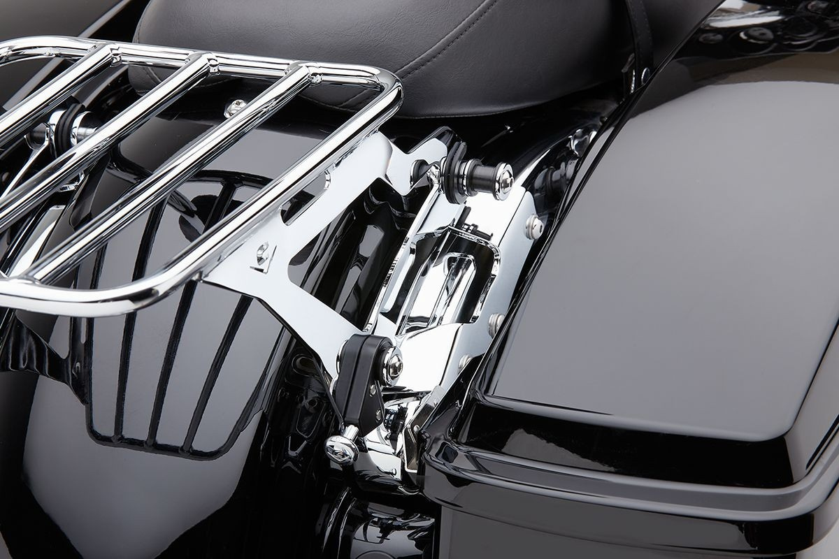 Cobra Mounting Kit Detachable Chrome Backrest Det Mt Kt Drssr